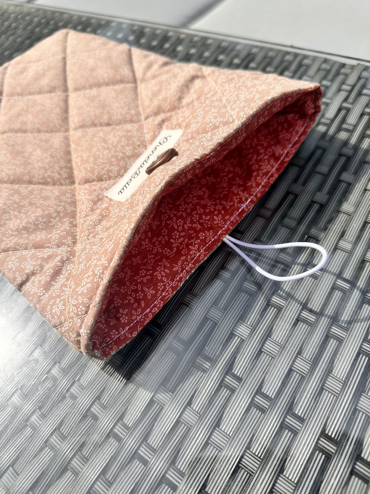 Ditzy Beige Quilted Book Sleeve