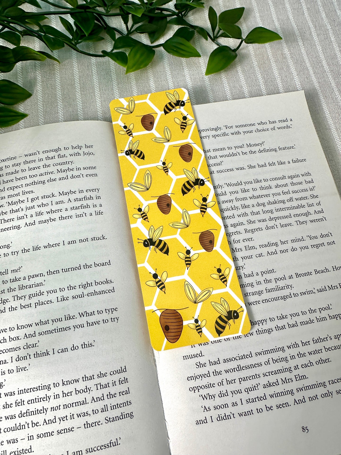 bumble bee, bee yourself traditional bookmark curved edge, bright yellow