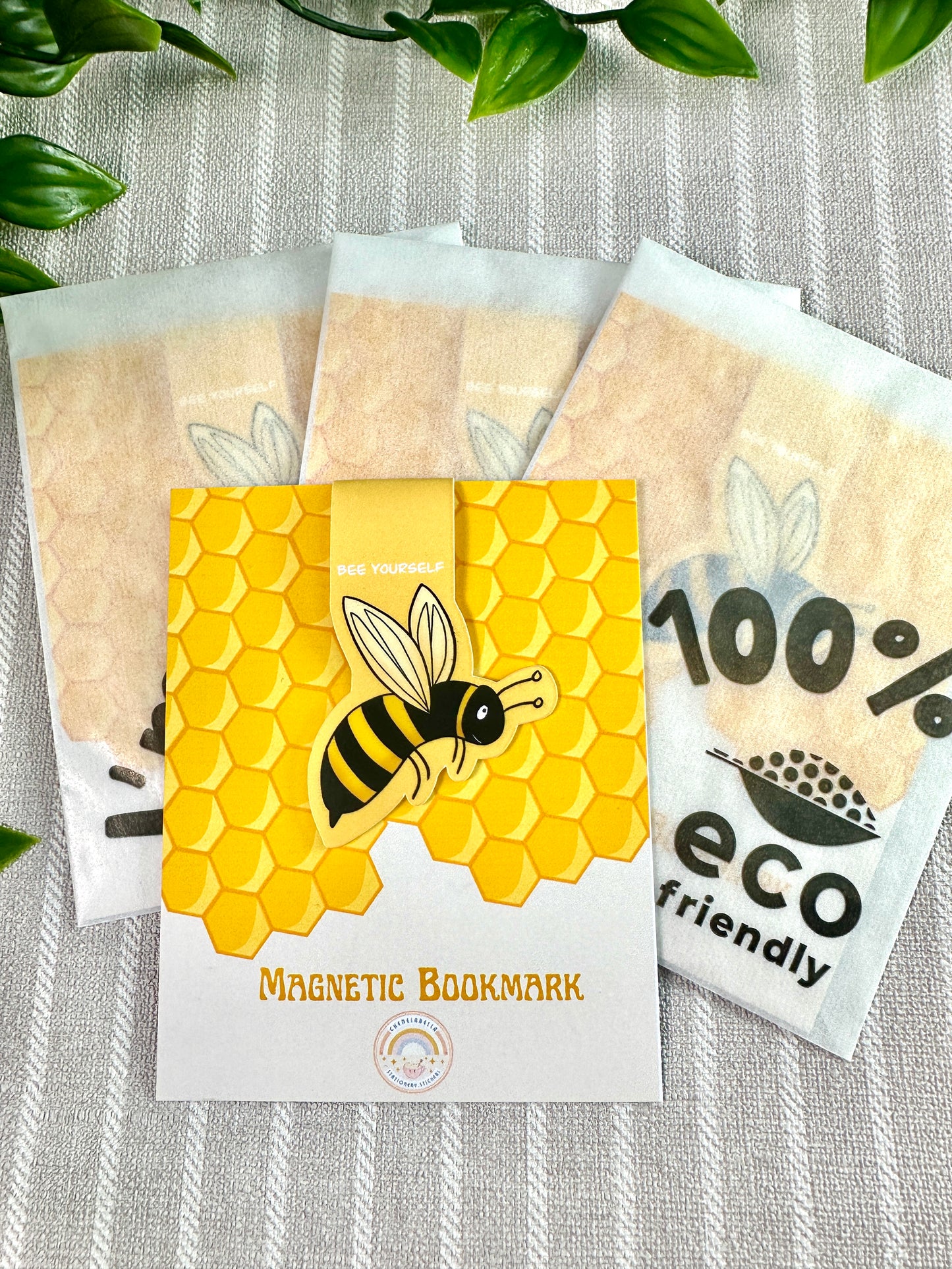 Bee Magnetic Bookmark