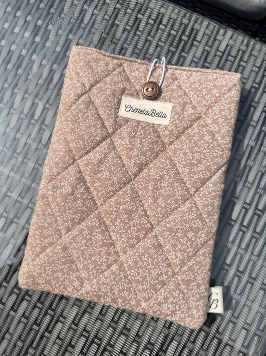Ditzy Beige Quilted Book Sleeve